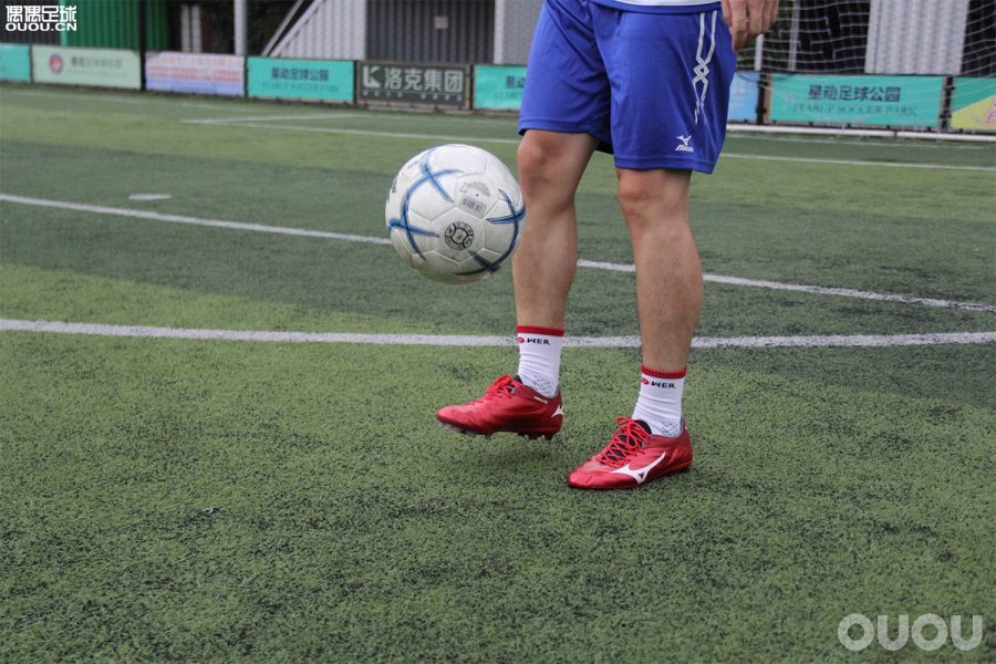 nike足球鞋全线测评,popa足球鞋实战测评