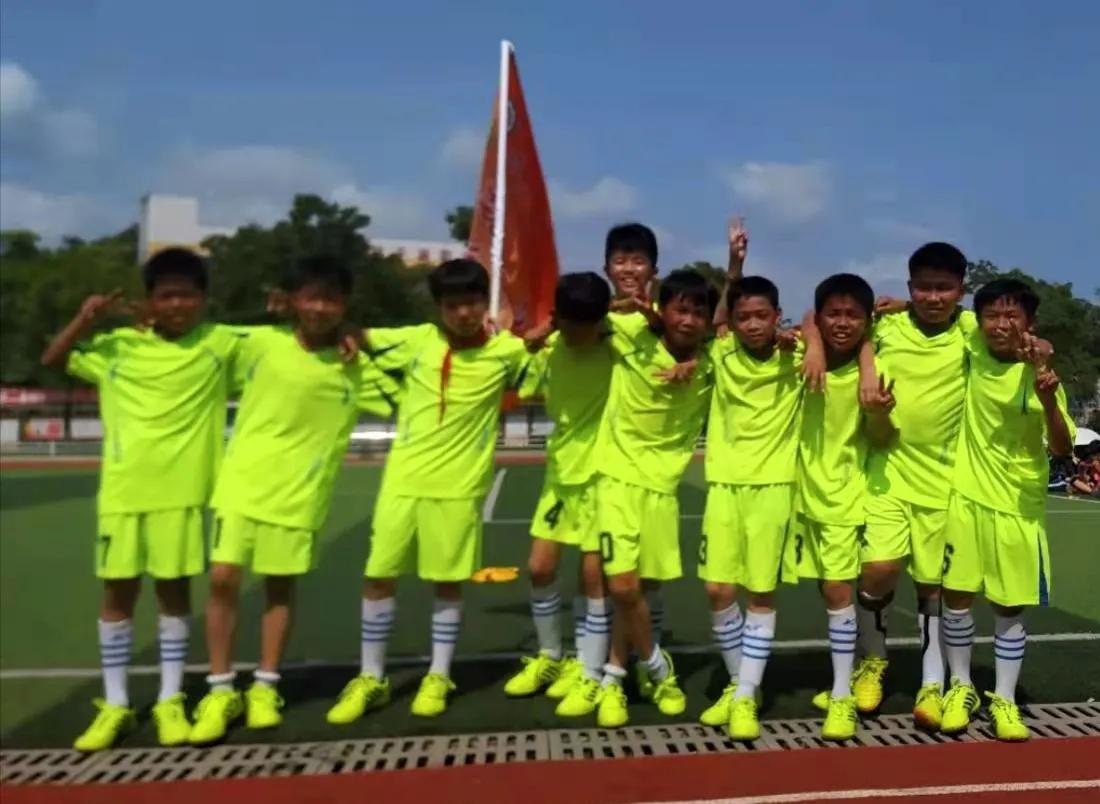 校园文化体育艺术节感想,在校园足球开幕式上的讲话