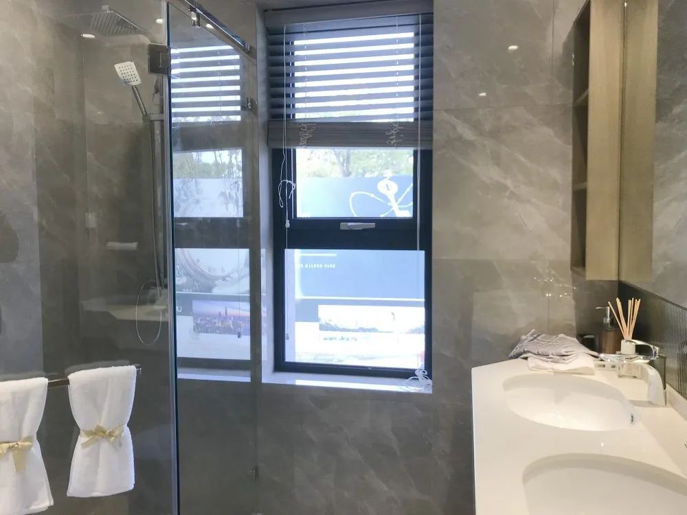 绿洲康城亲水湾开盘一房一价表,绿洲康城亲水湾两房两厅样板房