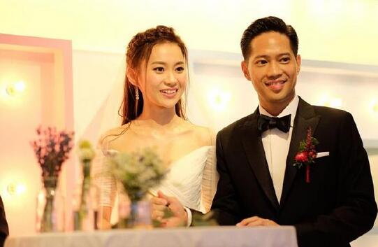 22岁嫁入豪门，结婚8年只剩44斤，嫩模伍智恒究竟经历了什么