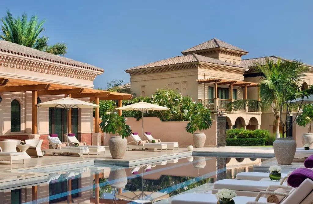 迪拜酒店埃尔法,迪拜假日度假酒店