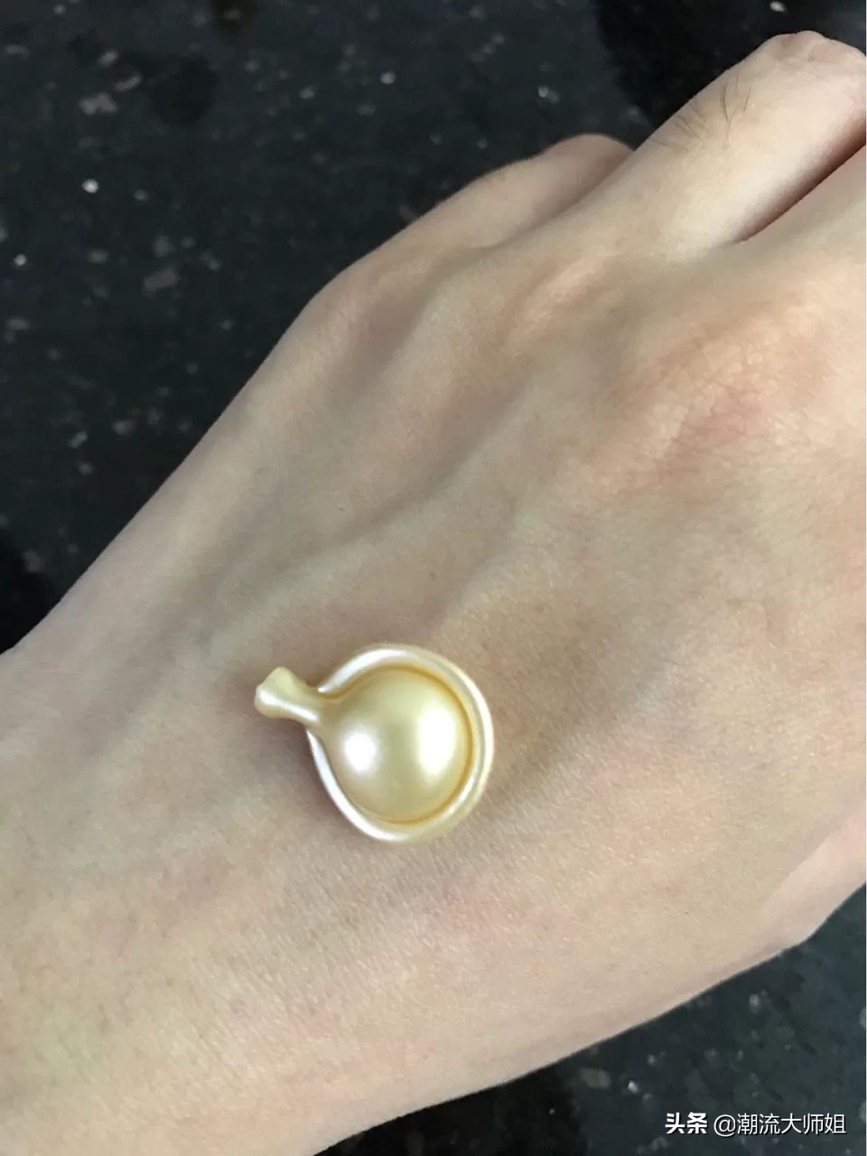 雅顿的金胶真的好用吗,雅顿金胶和粉胶哪个更好用