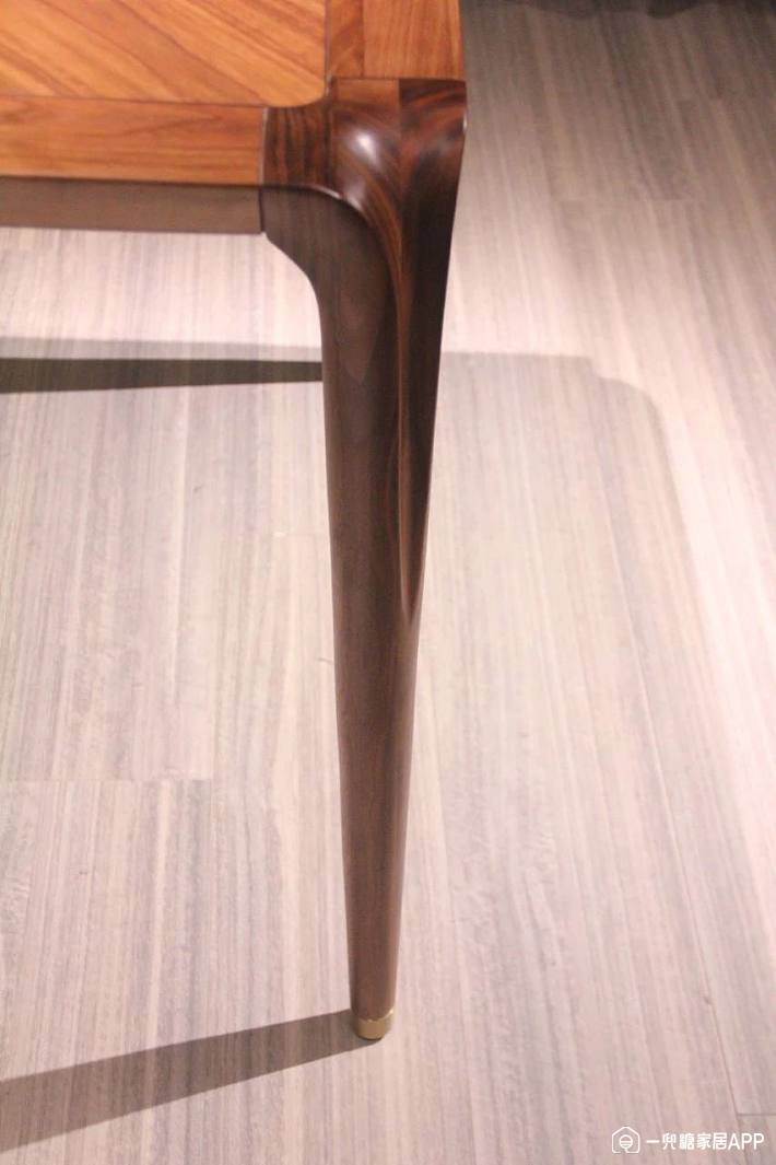 精致轻巧省空间，让你的餐厅韵味十足丨华师傅传匠实木餐桌测评