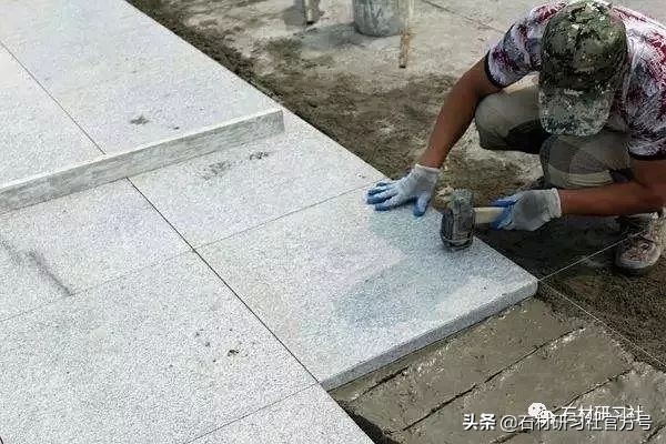 装修玻璃破碎的原因,装修碎砖怎么处理