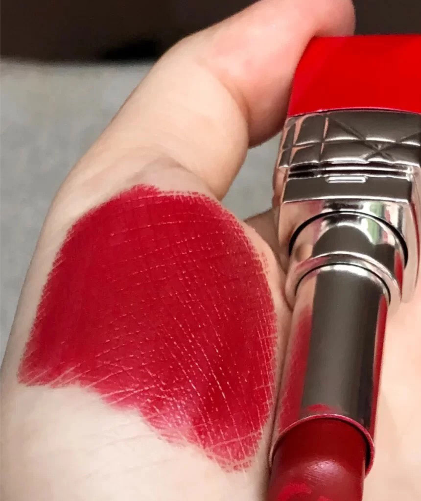 迪奥哪个颜色最火显白,迪奥基础款哪个颜色好看