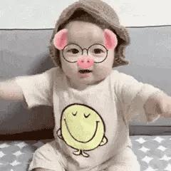 超萌小女孩GIF喜欢的看过来