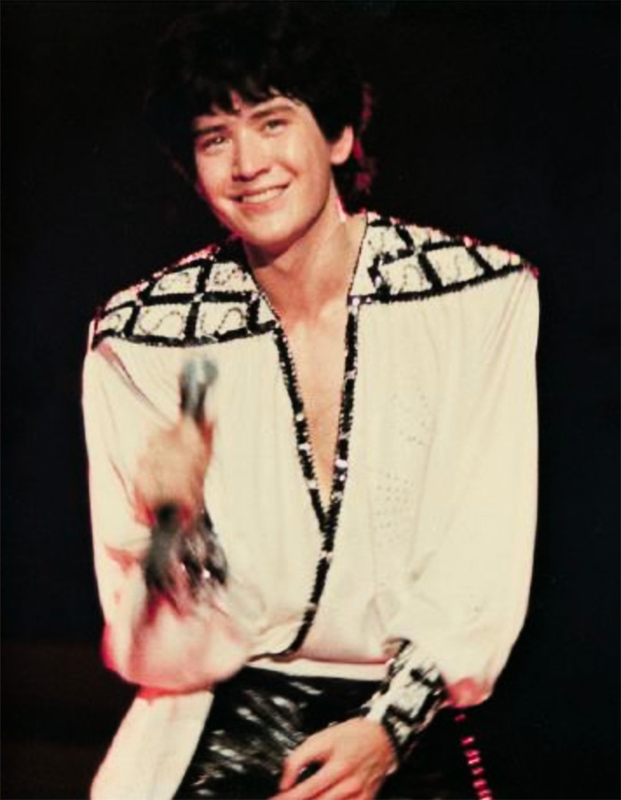 57岁费翔和母亲照片图文,费翔梦里的照片