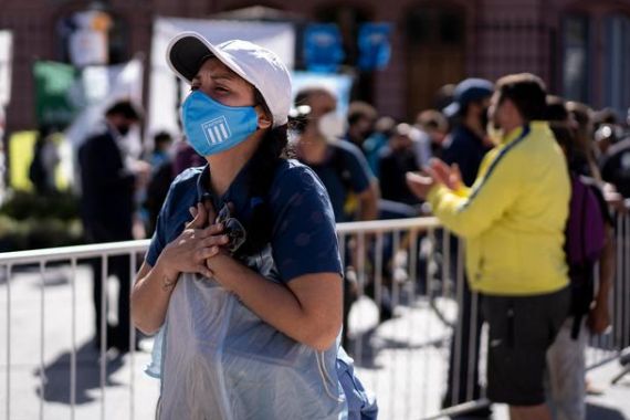 马拉多纳上帝之手拿冠军了吗,马拉多纳是梅西的什么人