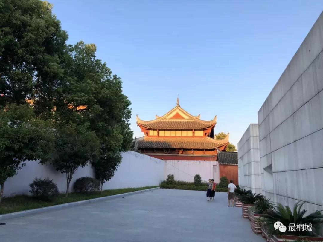 将文化旅游业培育成引领桐城经济发展的新引擎