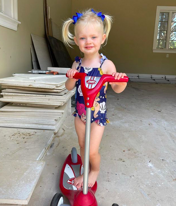 特朗普的漂亮孙女,特朗普的孙女近照