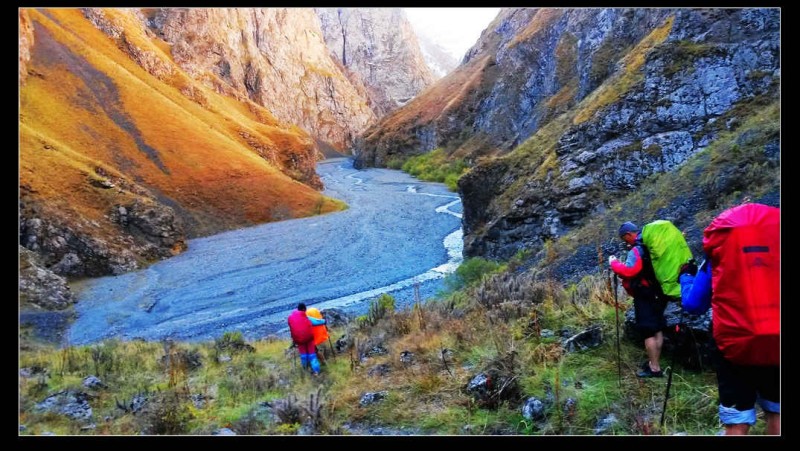 带上UL从狼塔C回家