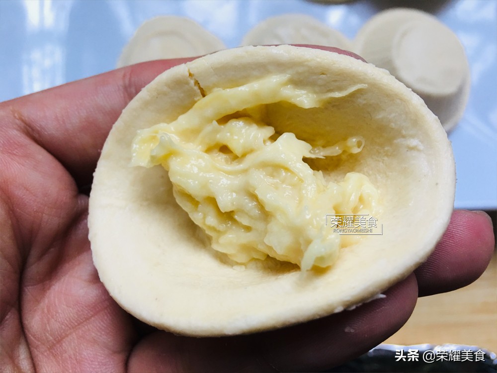 零失败的榴莲酥教程，再也不用吃外面速冻品榴莲酥了，成就感满满