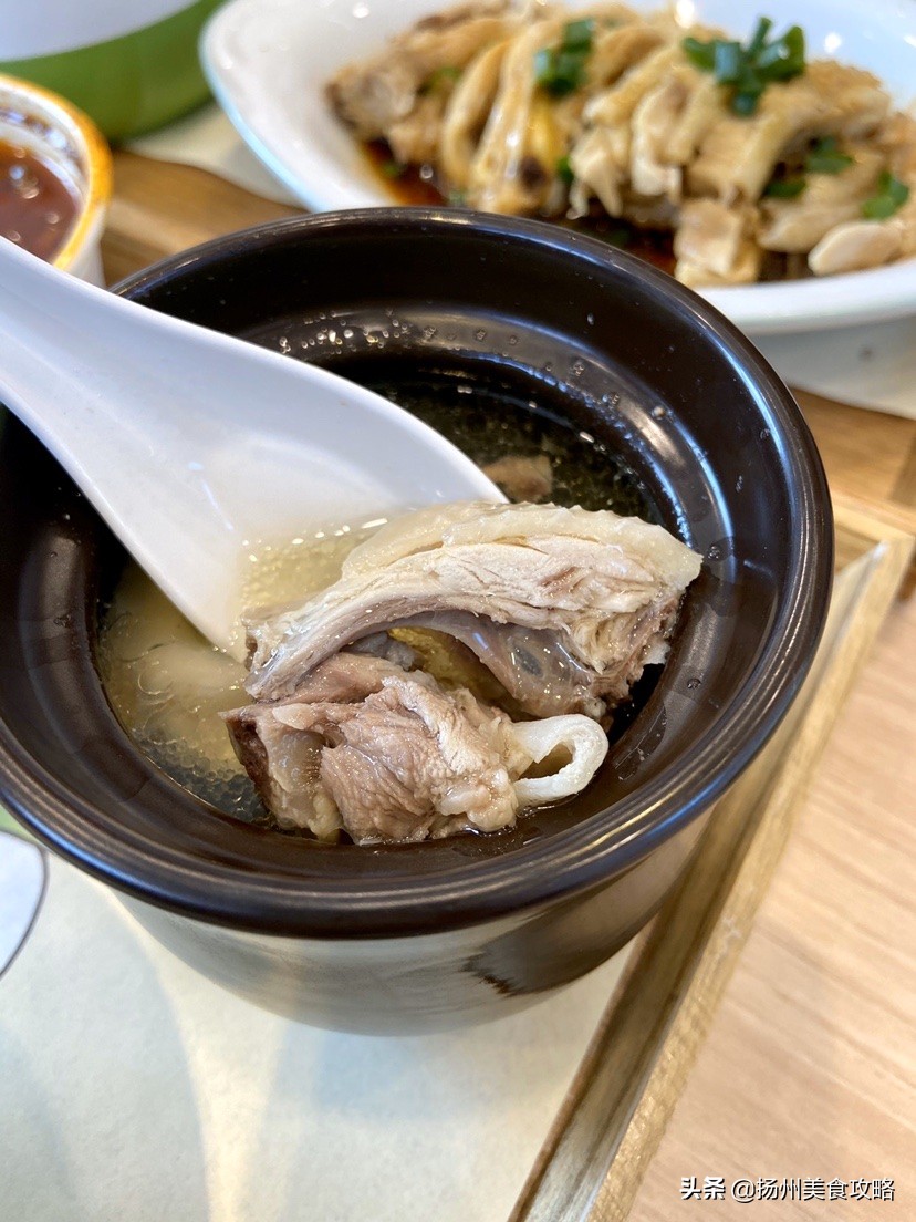 岳云鹏中式快餐老乡鸡,岳云鹏代言老乡鸡