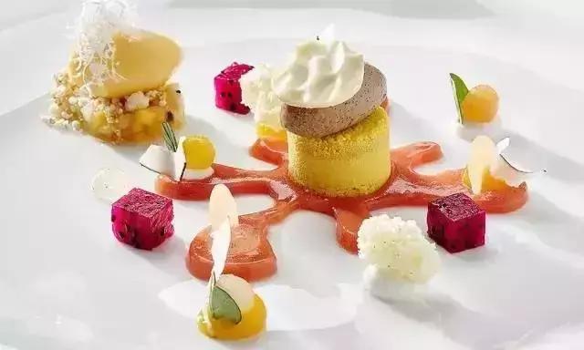 米其林摆盘最豪华的菜,米其林厨师摆盘小技巧