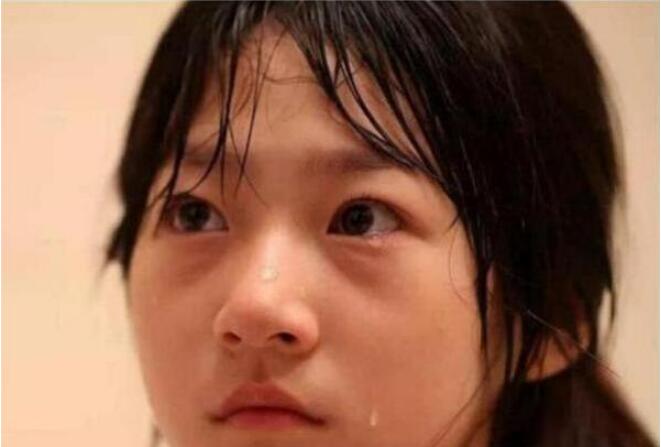 小孩在学校闹矛盾怎么跟家长沟通,孩子和同学闹矛盾了父母怎么处理