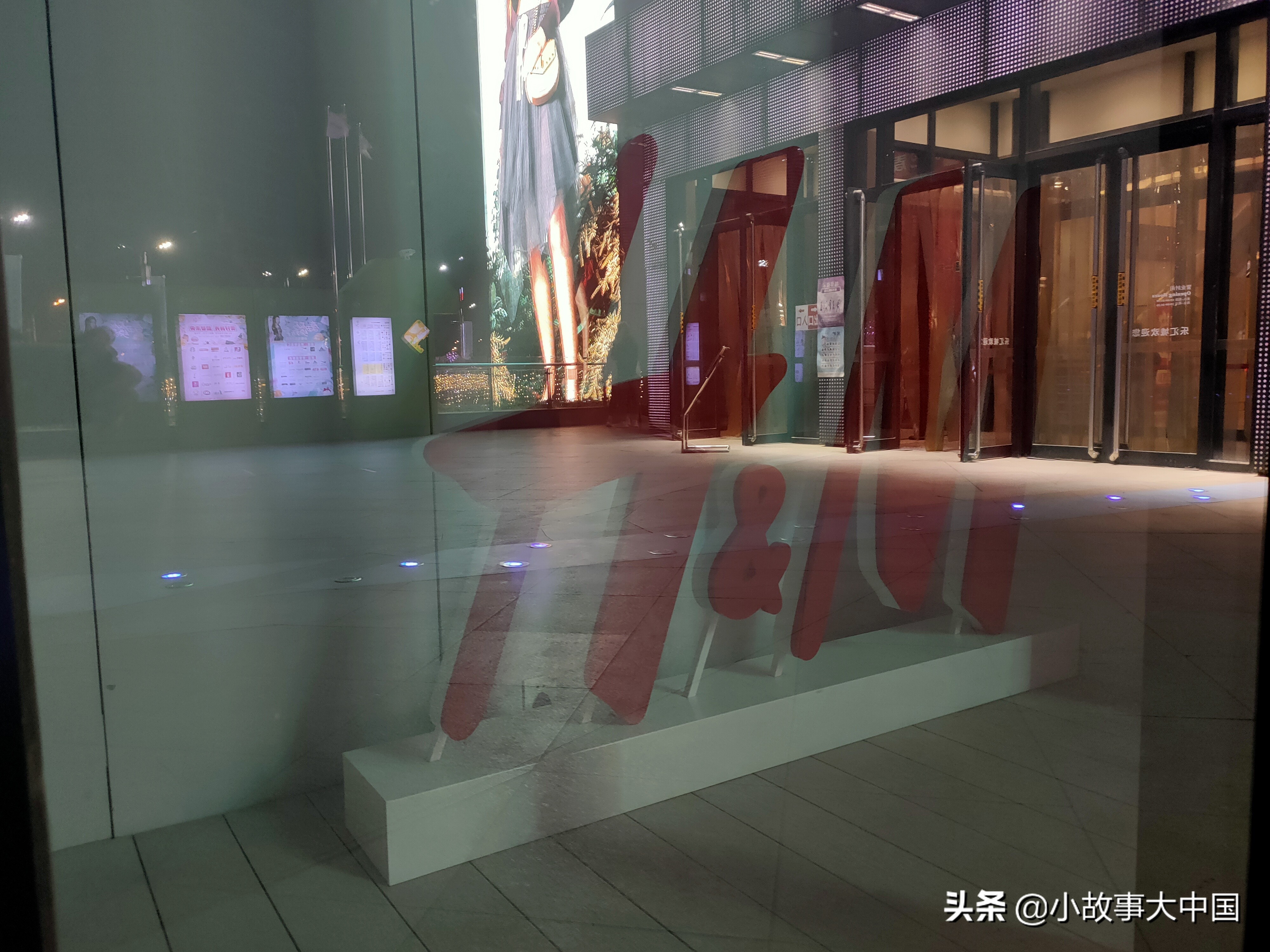 “爱国护城河”河北石家庄走起！探访HM实体店，招牌灯灭