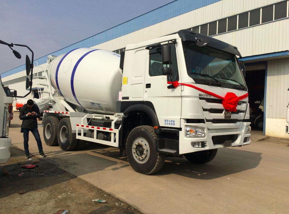 混凝土在车上凝固了怎么洗,混凝土在罐车里凝固了怎么办