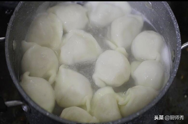 灌汤水饺的做法步骤,灌汤水饺做法全过程