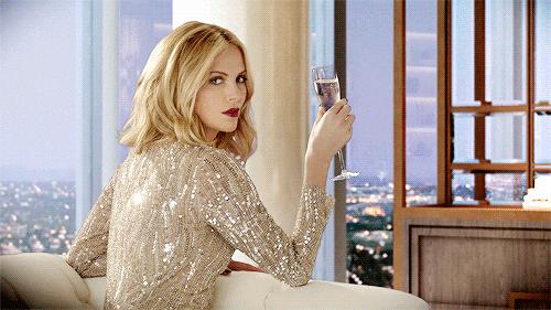 使男人一看就心动的女人,让男人一见就倾心的女人