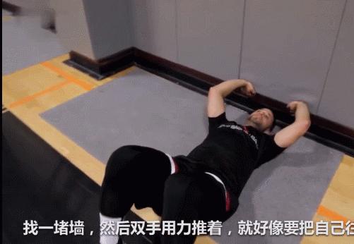 弹跳力在篮球中怎么发挥出来,没有弹跳能力通过训练就能扣篮