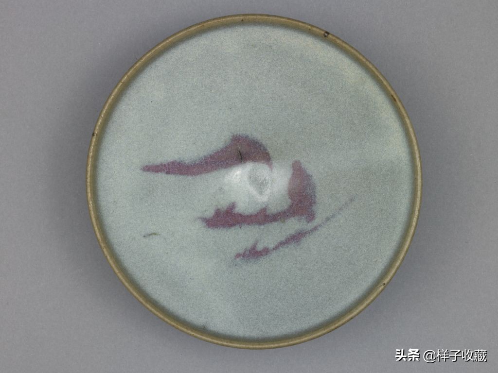 北宋钧窑月白釉蓝斑瓷器,宋元时期的钧窑瓷器底足特征