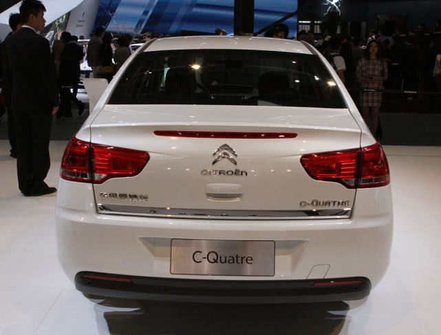 可惜了一辆日系好车,可惜了一台福特好车