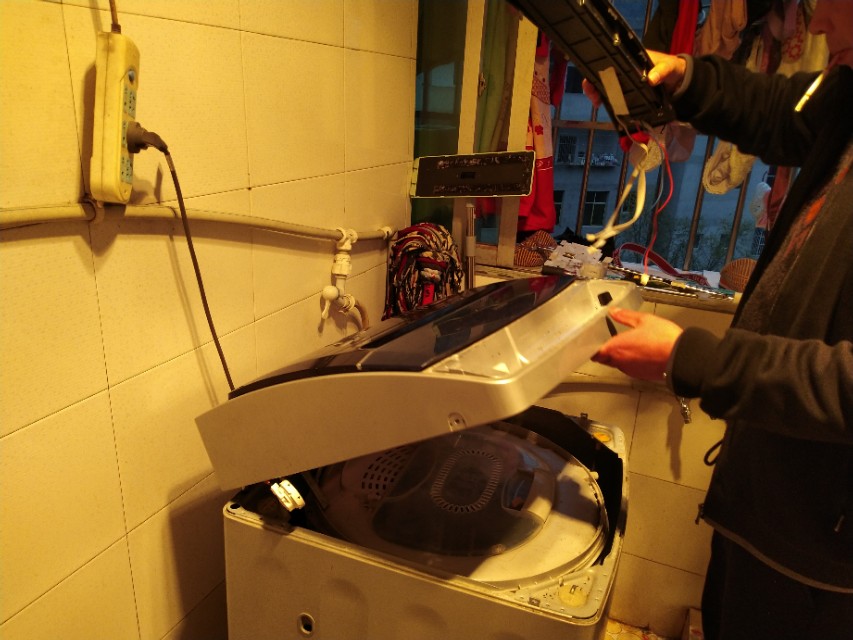 海尔全自动波轮洗衣机,洗涤排水正常,脱水不转,故障出在哪里?