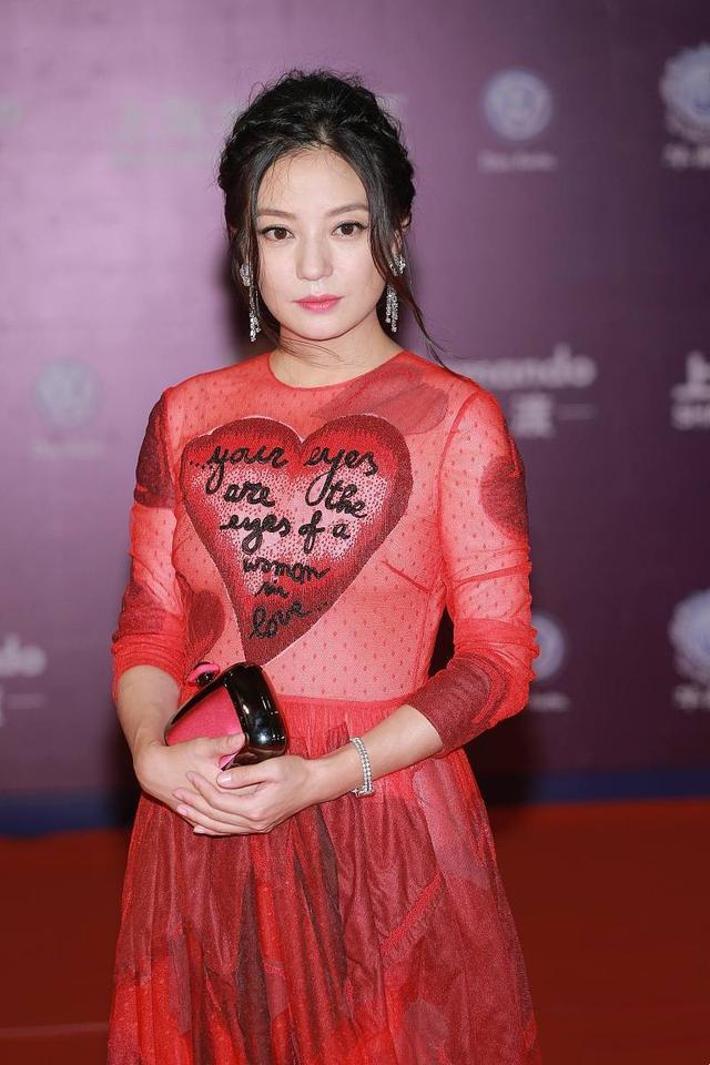 赵薇17岁到44岁的容颜变化,赵薇变装还珠格格