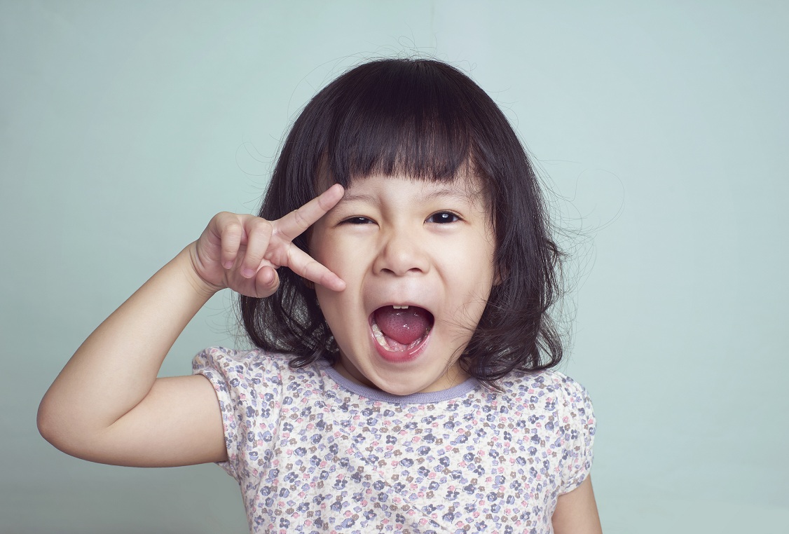 为什么天天洗外阴还长痘痘,女宝外阴日常应该怎么洗