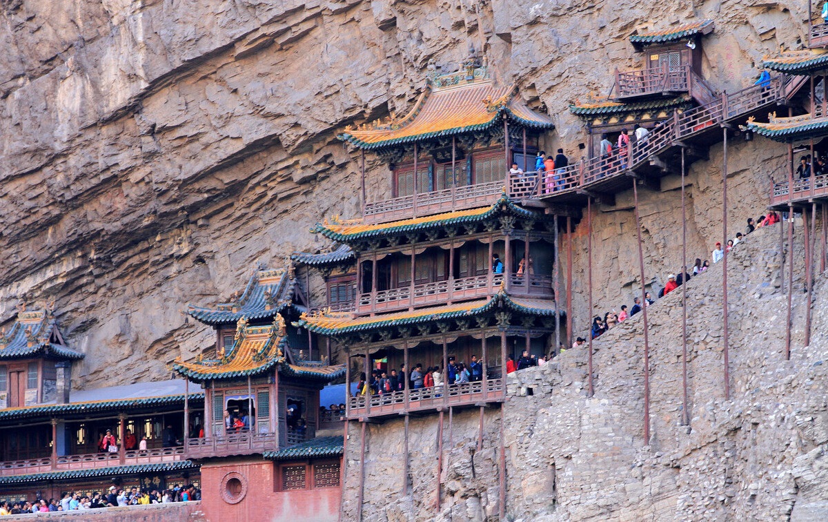 英国游客：中国人的智慧有多可怕？千年前就发明了“膨胀螺丝”