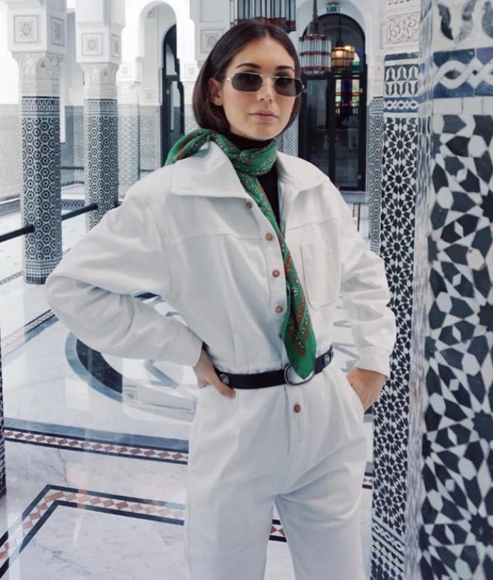 简单粗暴却满满时尚感的丝巾系法,丝巾的三种时尚系法小技巧