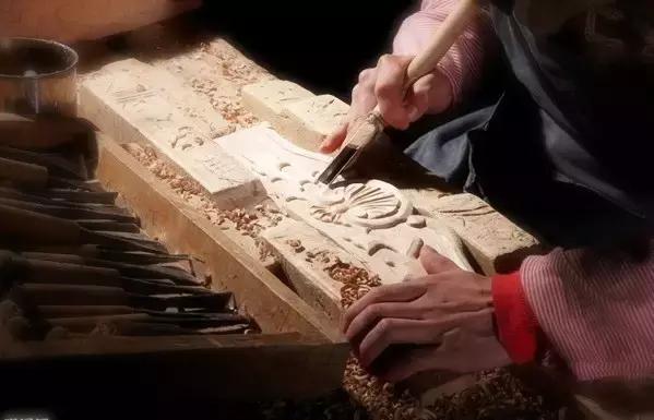 鬼斧神工的木雕艺术,鬼斧神工木匠视频