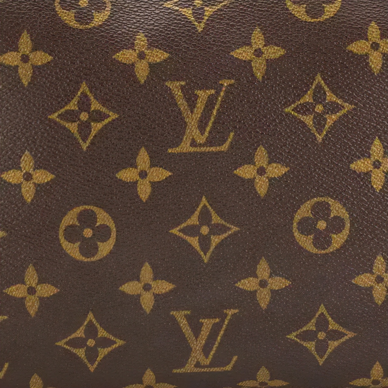 用“沉默”代言的rapper时尚爱物，“人间种草机”王菲超爱背的包