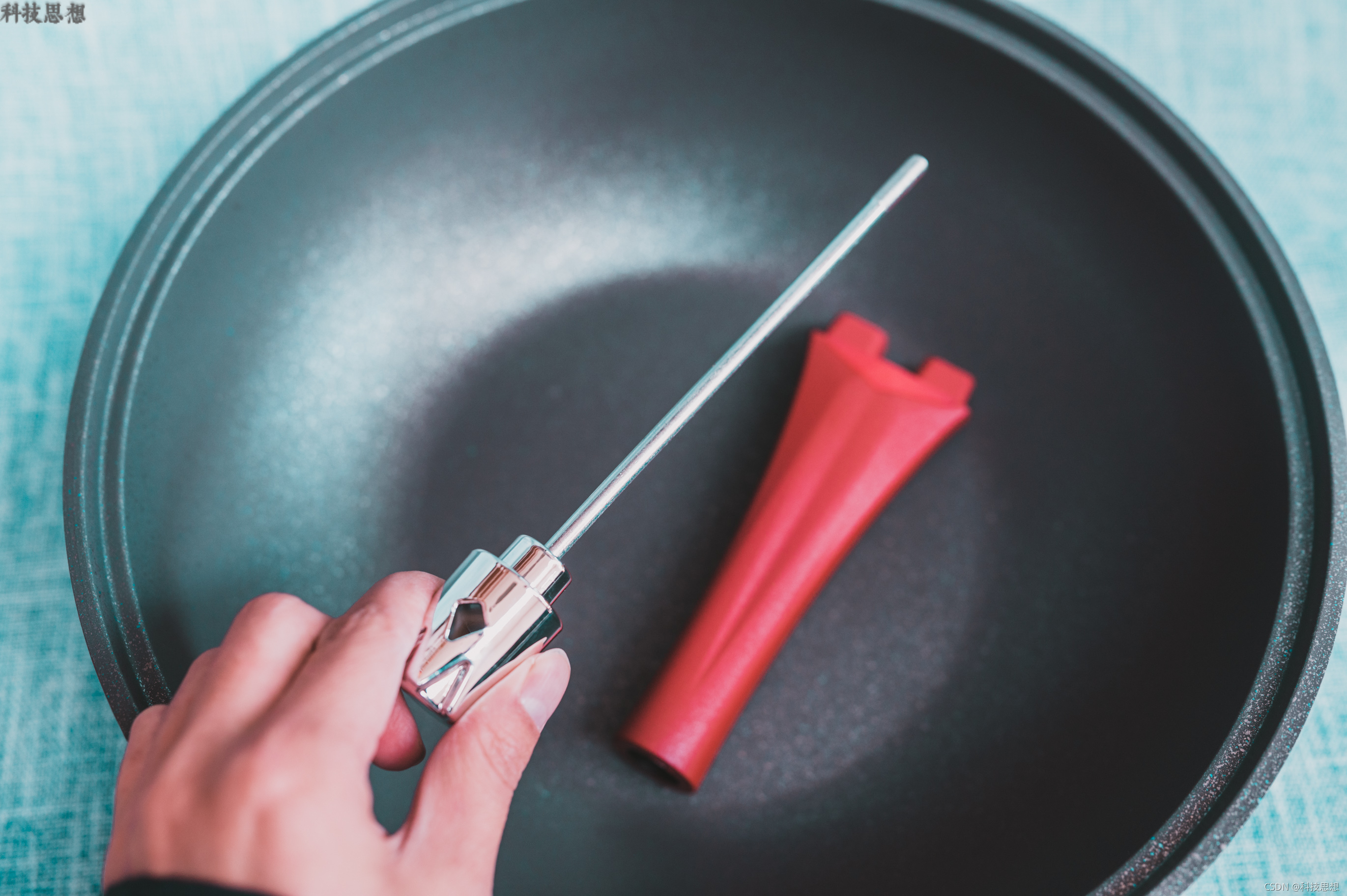 一擦就干净的平底锅，功能还真不少，帝伯朗菲尼雅浮雕钛钻不粘锅