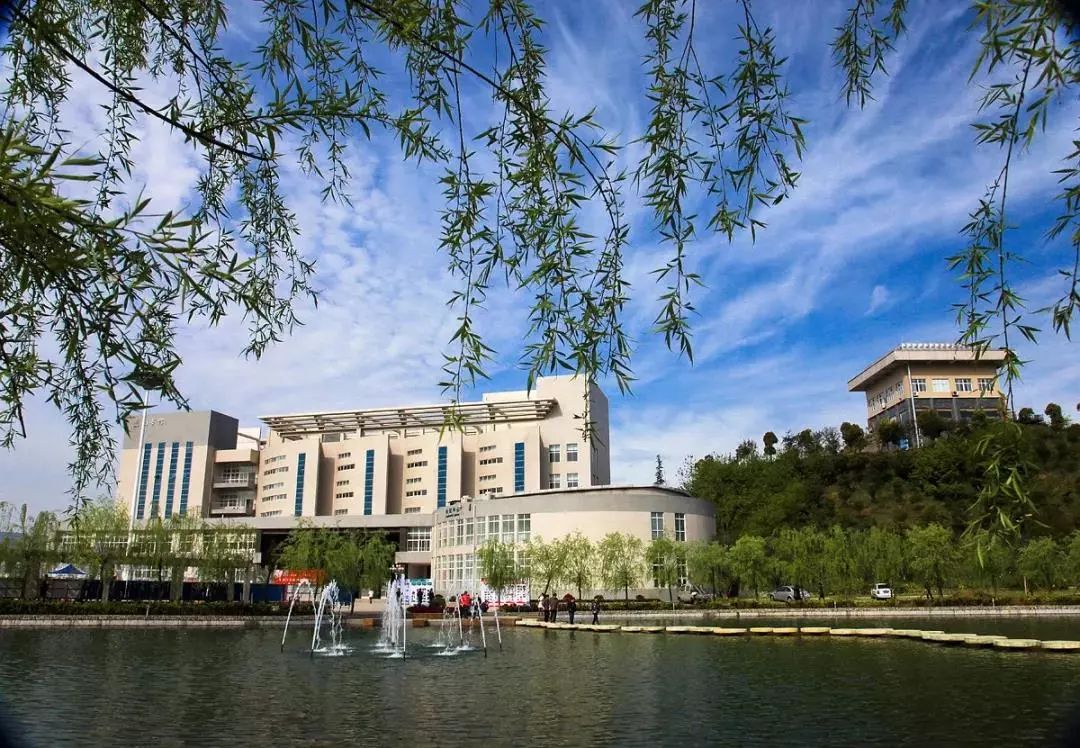 你心中的大山是什么,你心中的十堰是什么样的