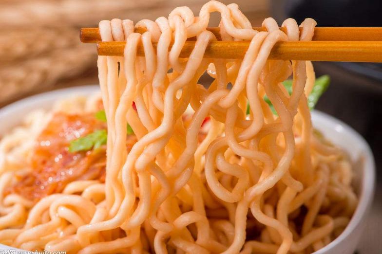 方便面到底是不是垃圾食品呢,方便面是垃圾食品为什么还有人吃