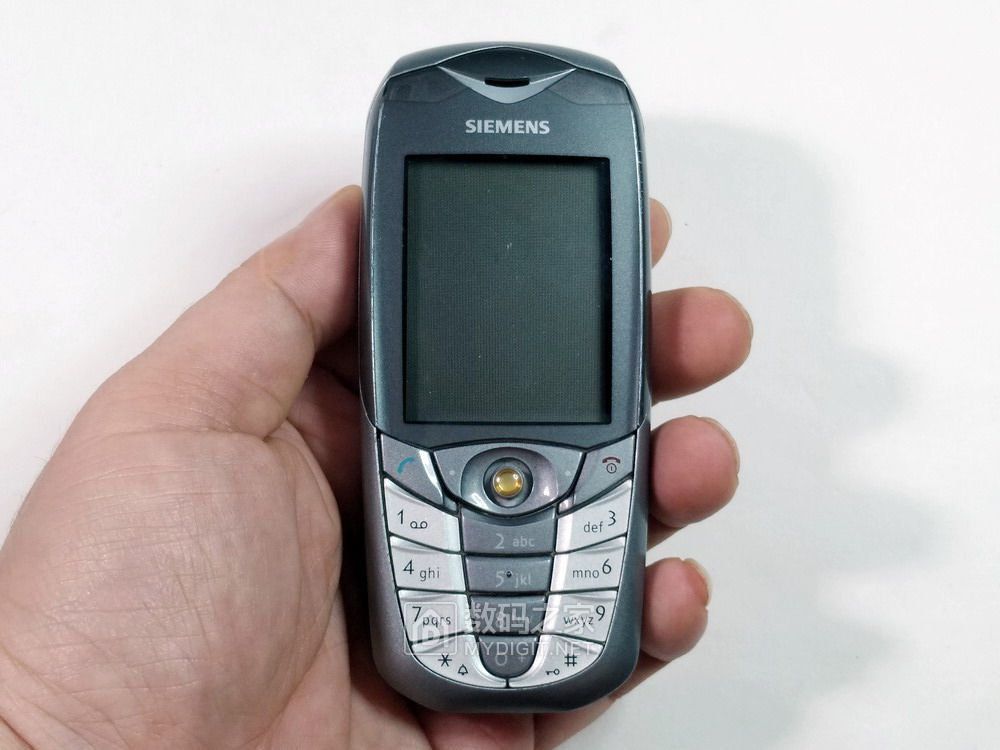 岁月催人老又回到三十年前,十年前的手机回忆满满