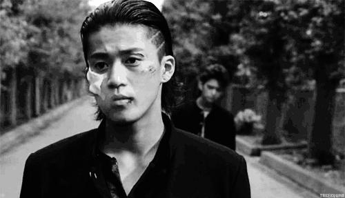 日本演艺界“行走的荷尔蒙”！不仅是帅、人品好，演技还顶级