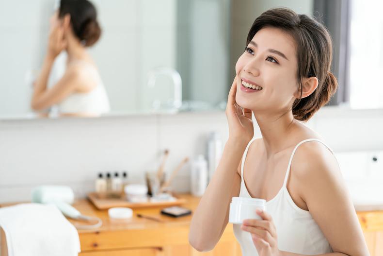 美白的十大技巧,最简单的美白方法推荐10个好办法