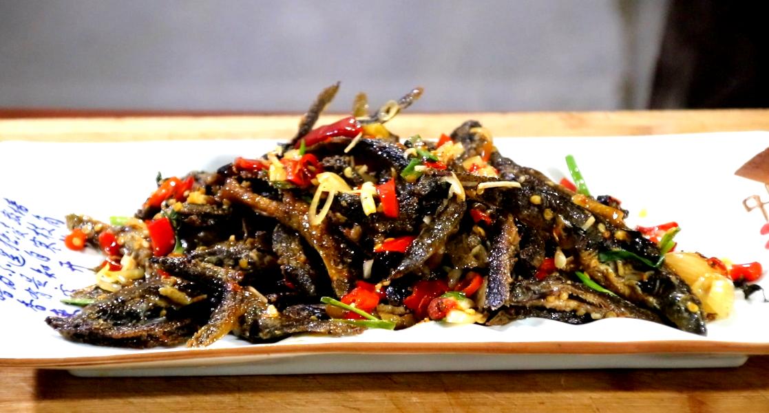 泥鳅最好吃的做法王刚四川,干煸泥鳅的家常做法川菜香辣