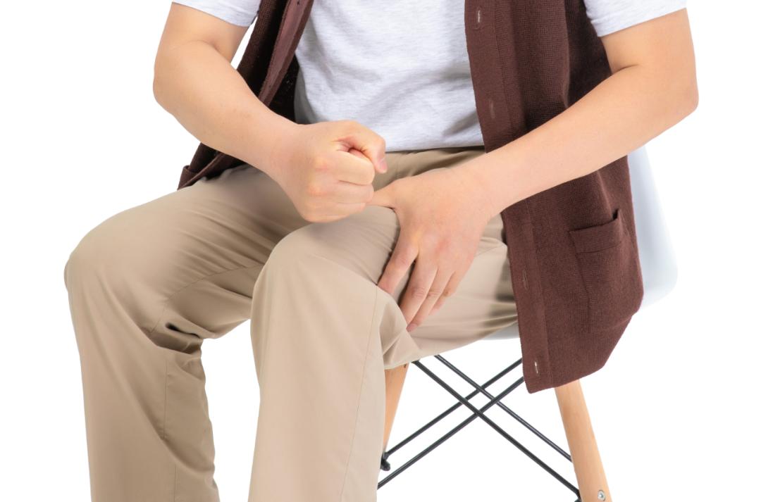 腰椎间盘突出腿疼腿麻如何有效治疗,腰椎间盘突出腿疼腿麻怎么治疗