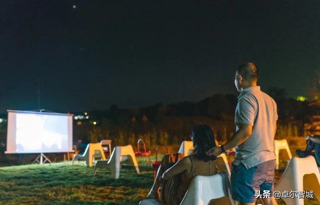 戛纳即将闭幕！但这座美得像电影海报的小镇不能错过