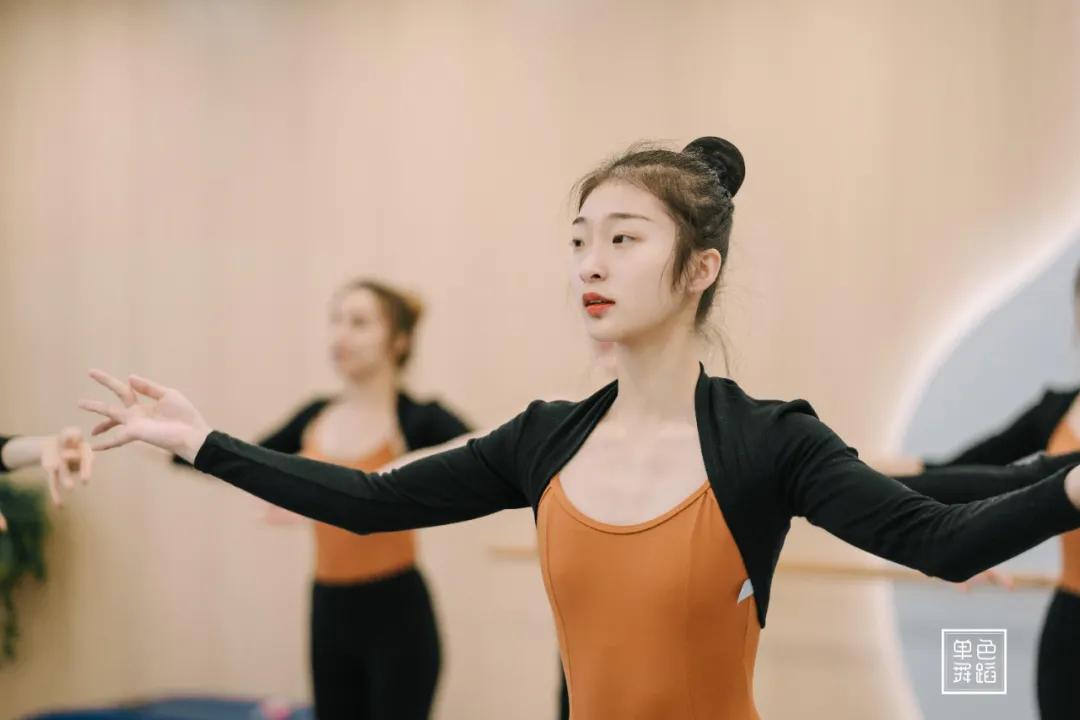 舞蹈提升形体的方法,舞蹈生瘦身秘诀