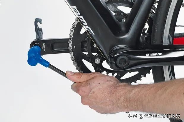 自行车脚踏怎么拆装,扒胎机脚踏滑块拆装