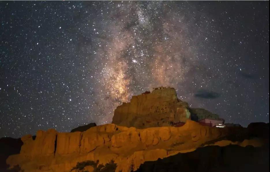 天空之镜玻利维亚乌尤尼盐沼湖,天空之镜玻利维亚的乌尤尼盐沼