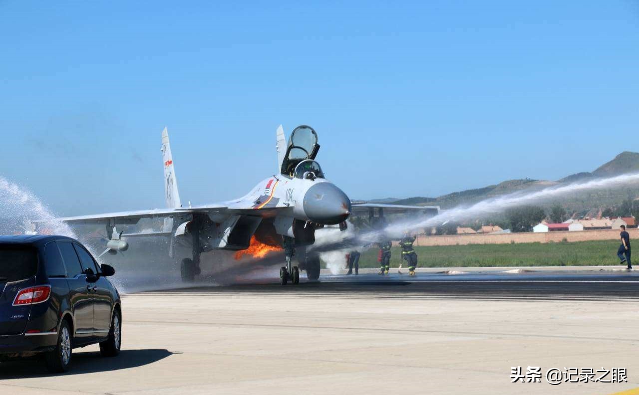 战斗机大修延寿,战斗机的维修保养有多重要