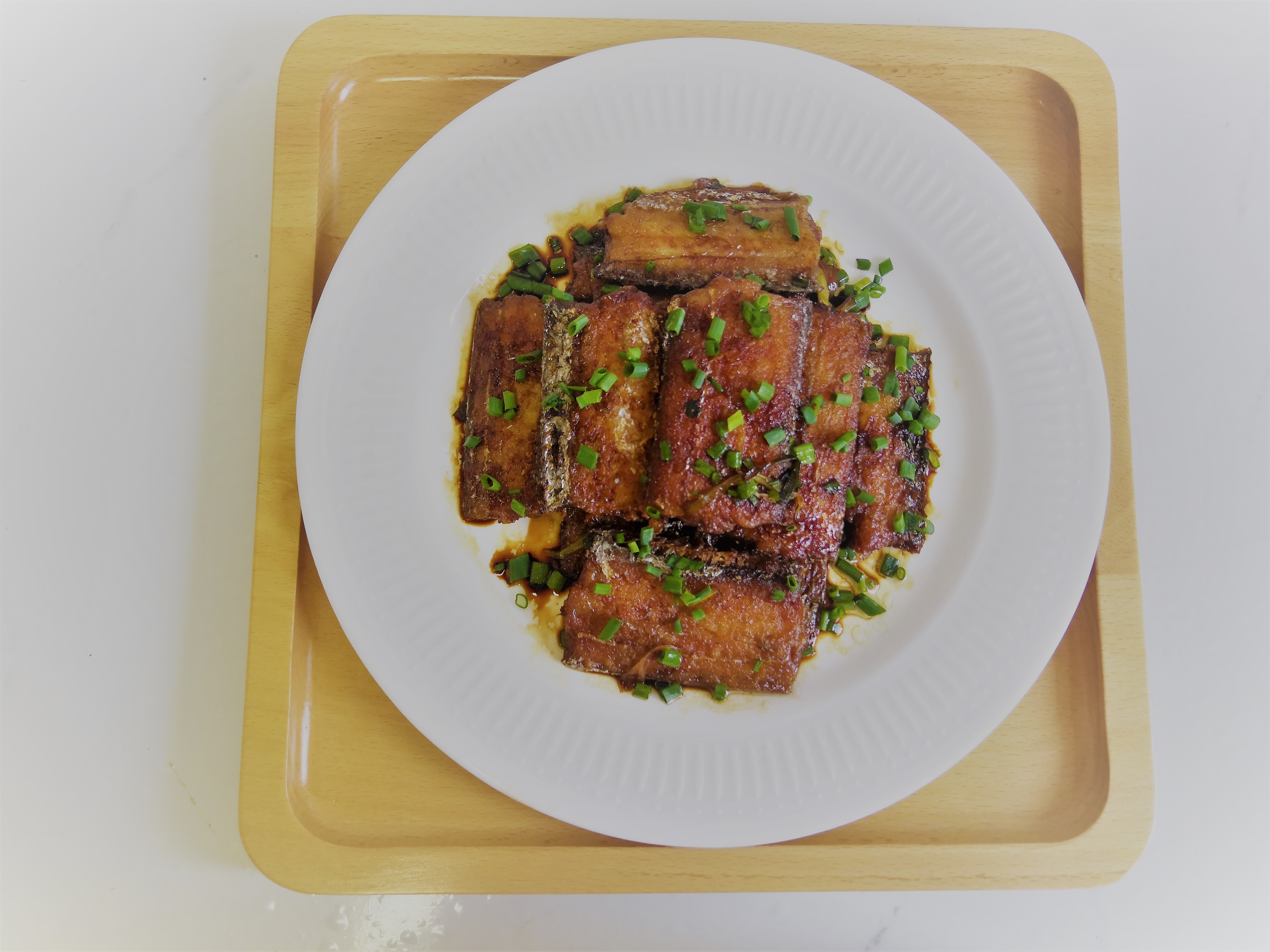 家常红烧带鱼甜口的怎么做,简单又好吃的红烧带鱼怎么烧