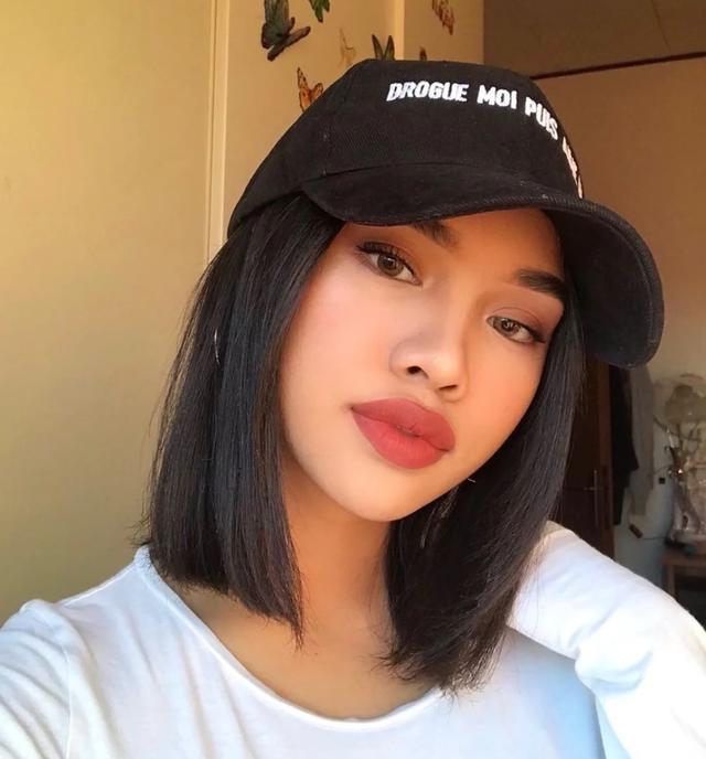 嘴唇厚黑怎么改善,嘴唇很厚而且还翘怎么办