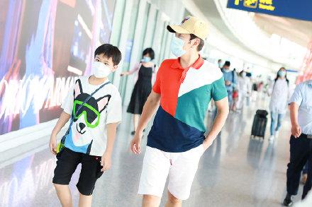 蔡国庆带孩子上节目,蔡国庆带儿子参加一档节目