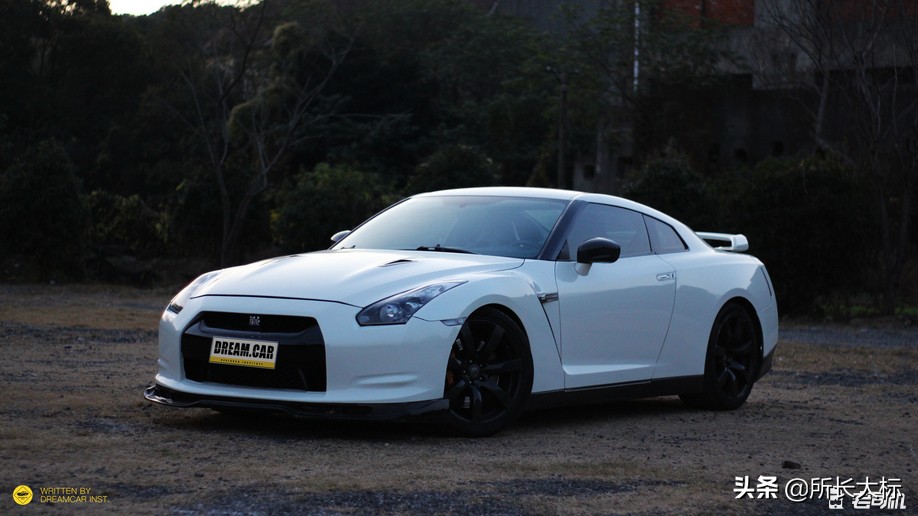 唯快是图，无数男孩梦想中的“战神”GTR轻体验